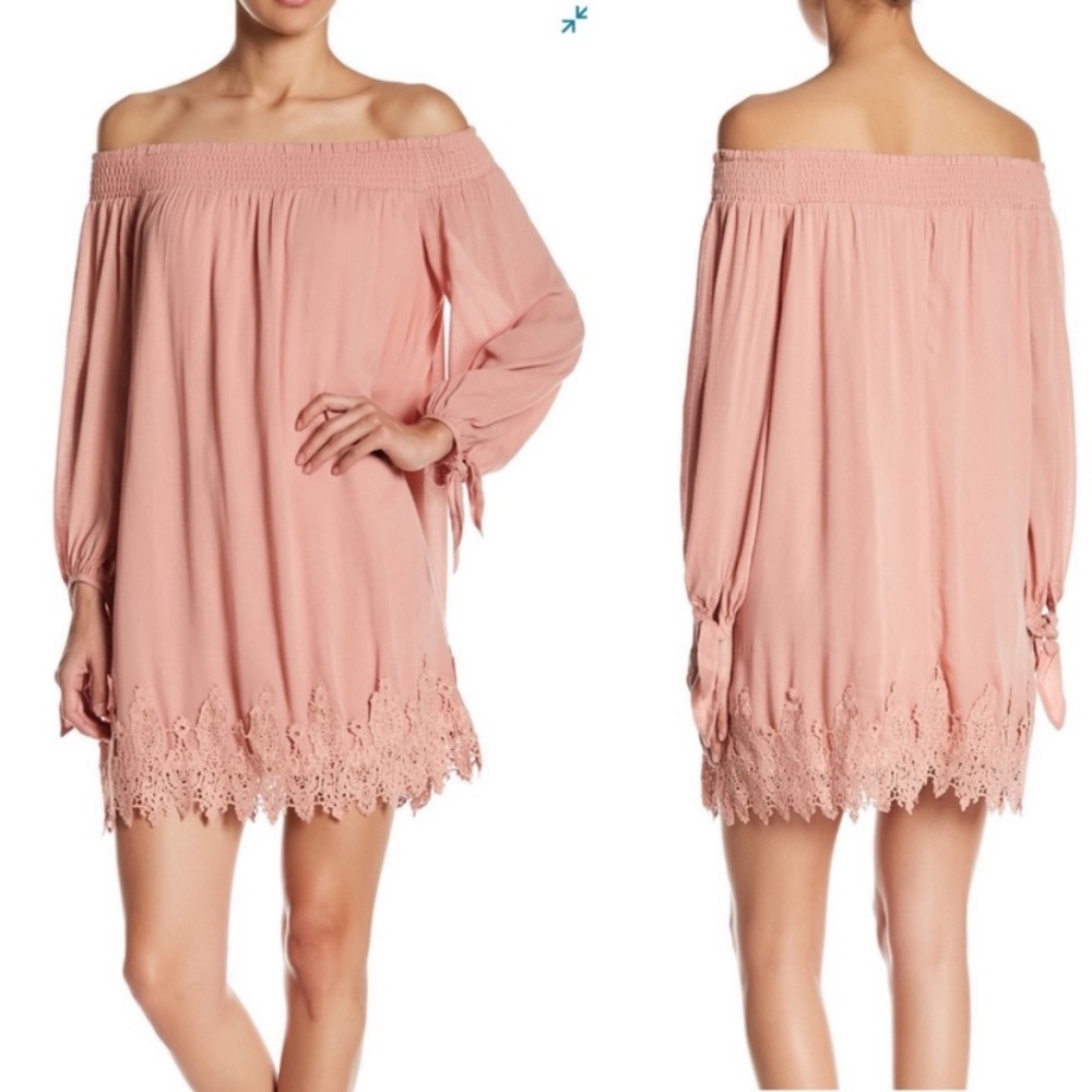 Moving sale! ASTR the Label Off the Shoulder Lace Shift Dress